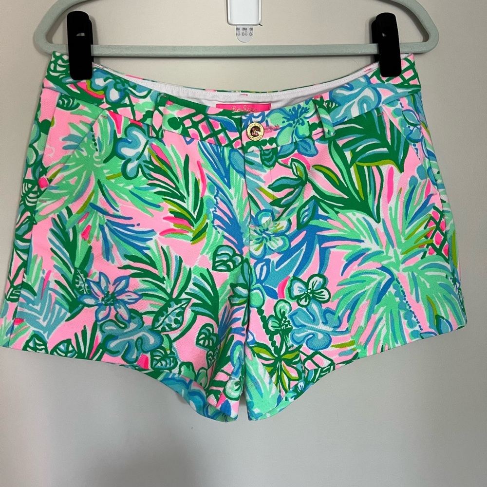 Lilly Pulitzer Vibrant Floral Print Callahan Stretch Shorts Sz. 10